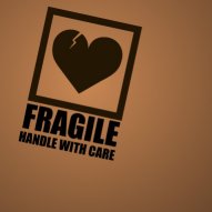 fragile1